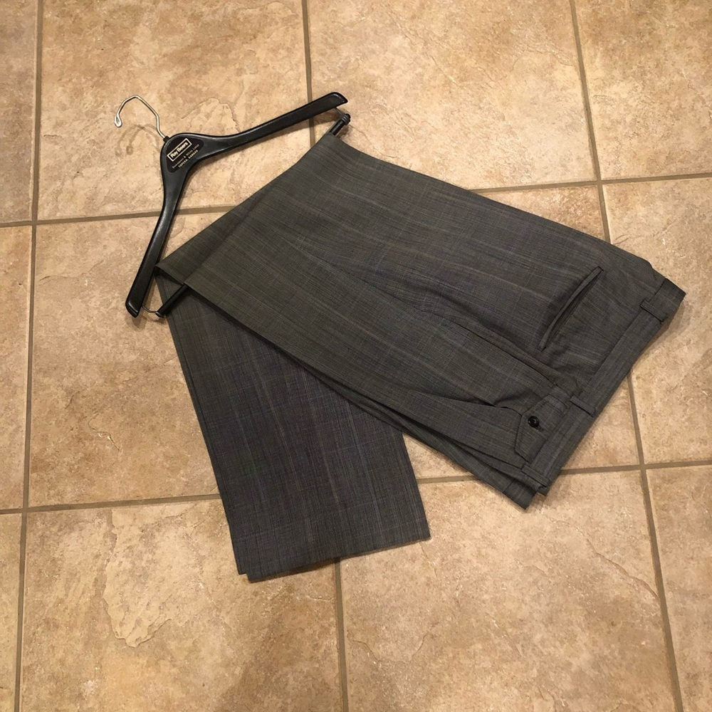 Austin Reed Grey Suit - Picture 4 of 9